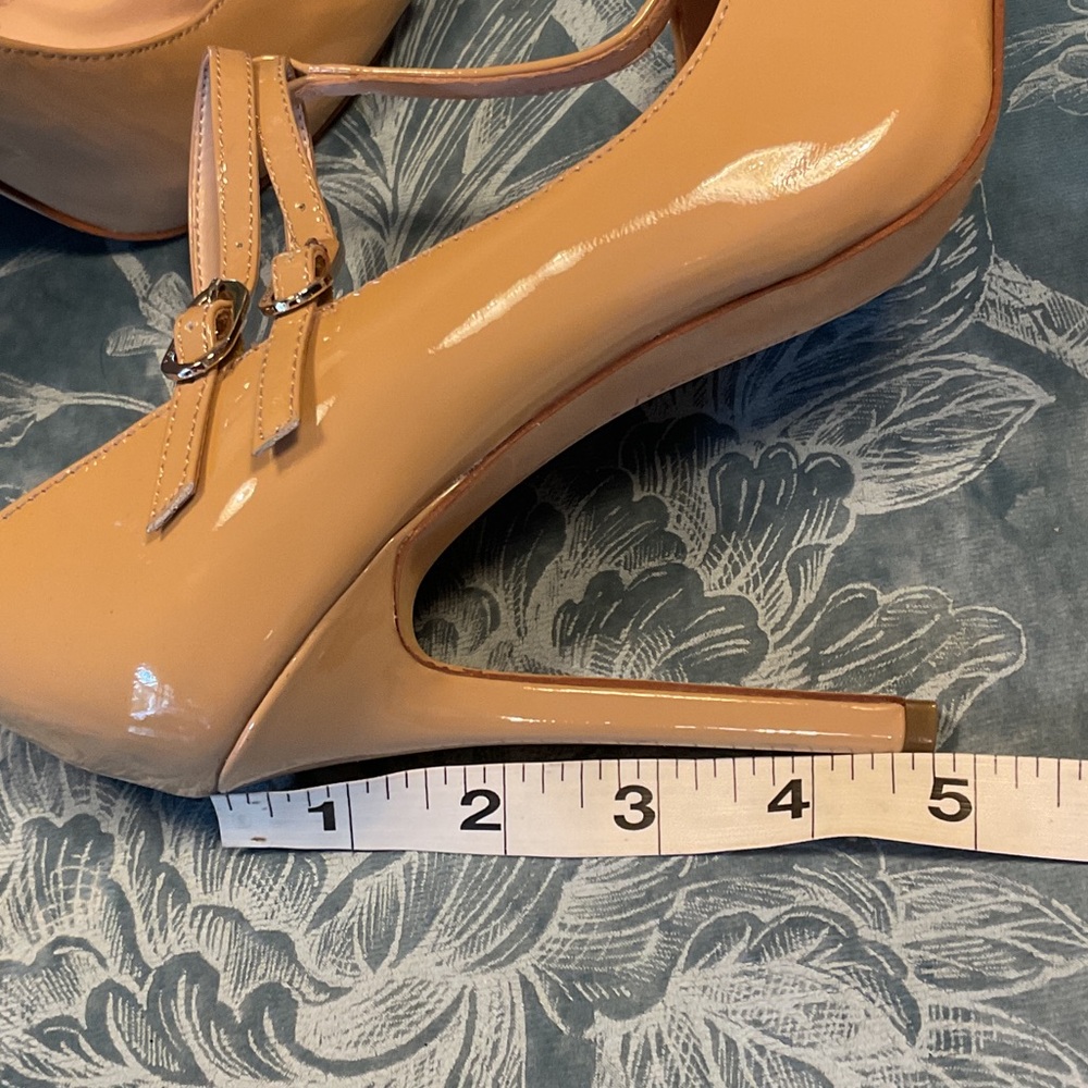 Vince Camuto Nude Patent T-Strap Peep-Toe Heels - Picture 4 of 7